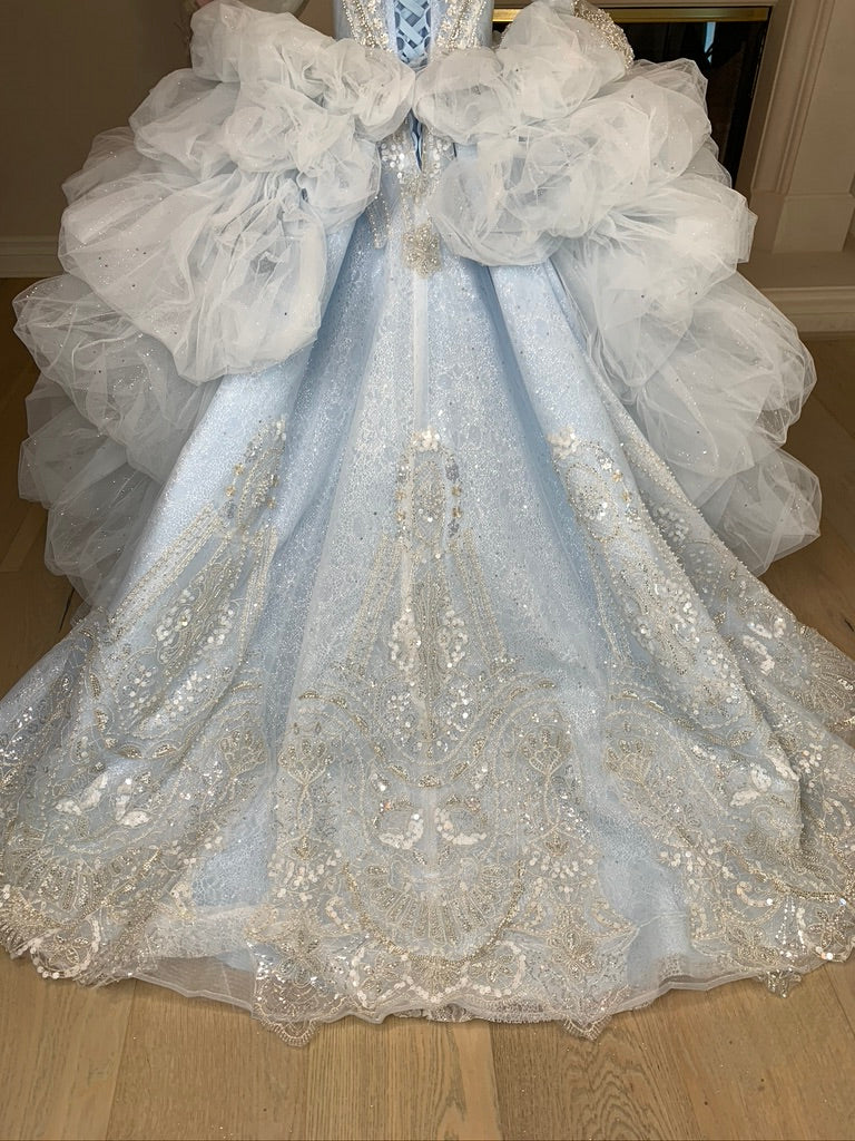 Ella - Image 10