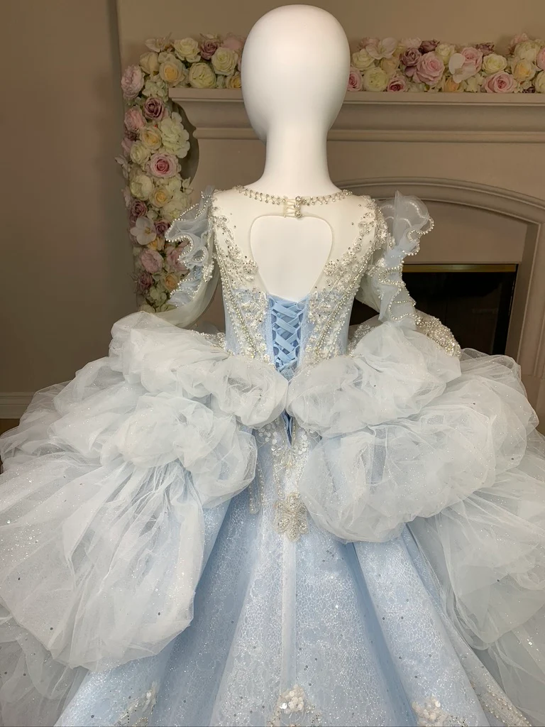 Ella - Image 11
