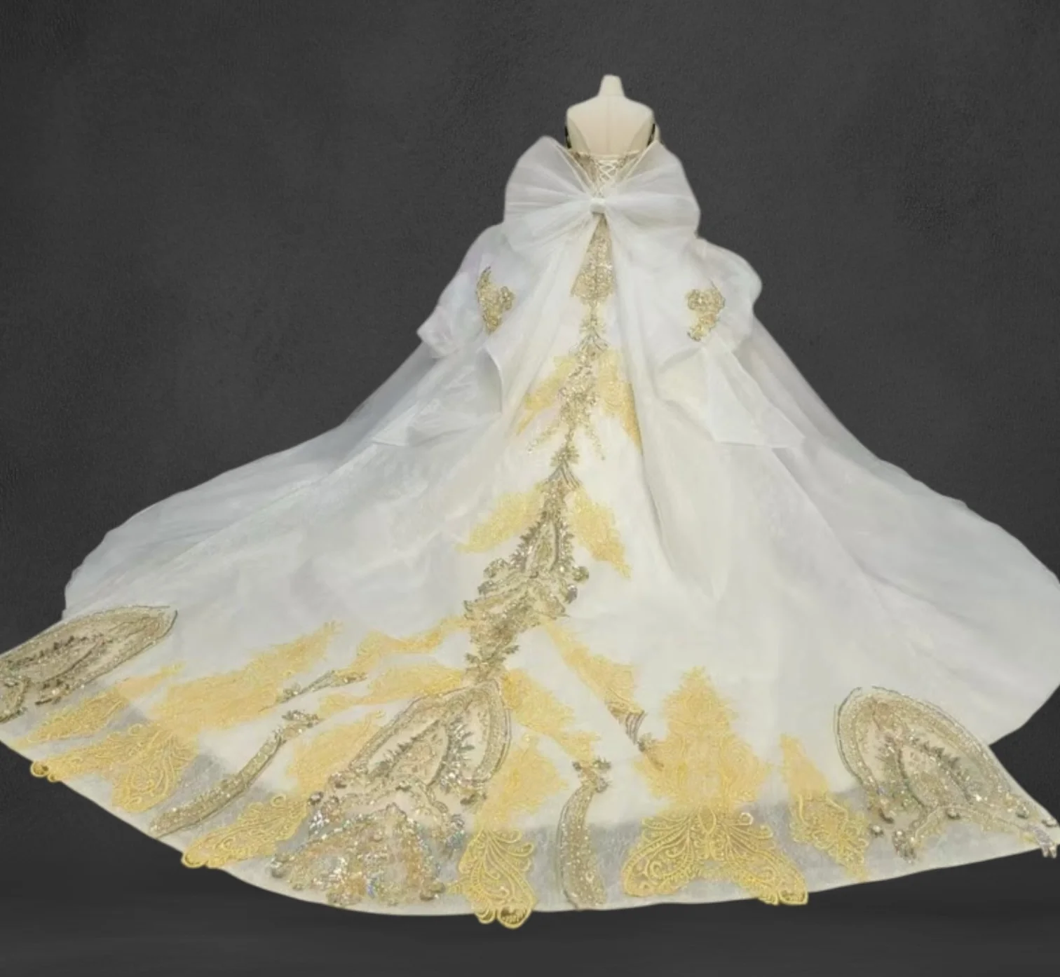 Love Story (Ivory/Gold) - Image 10