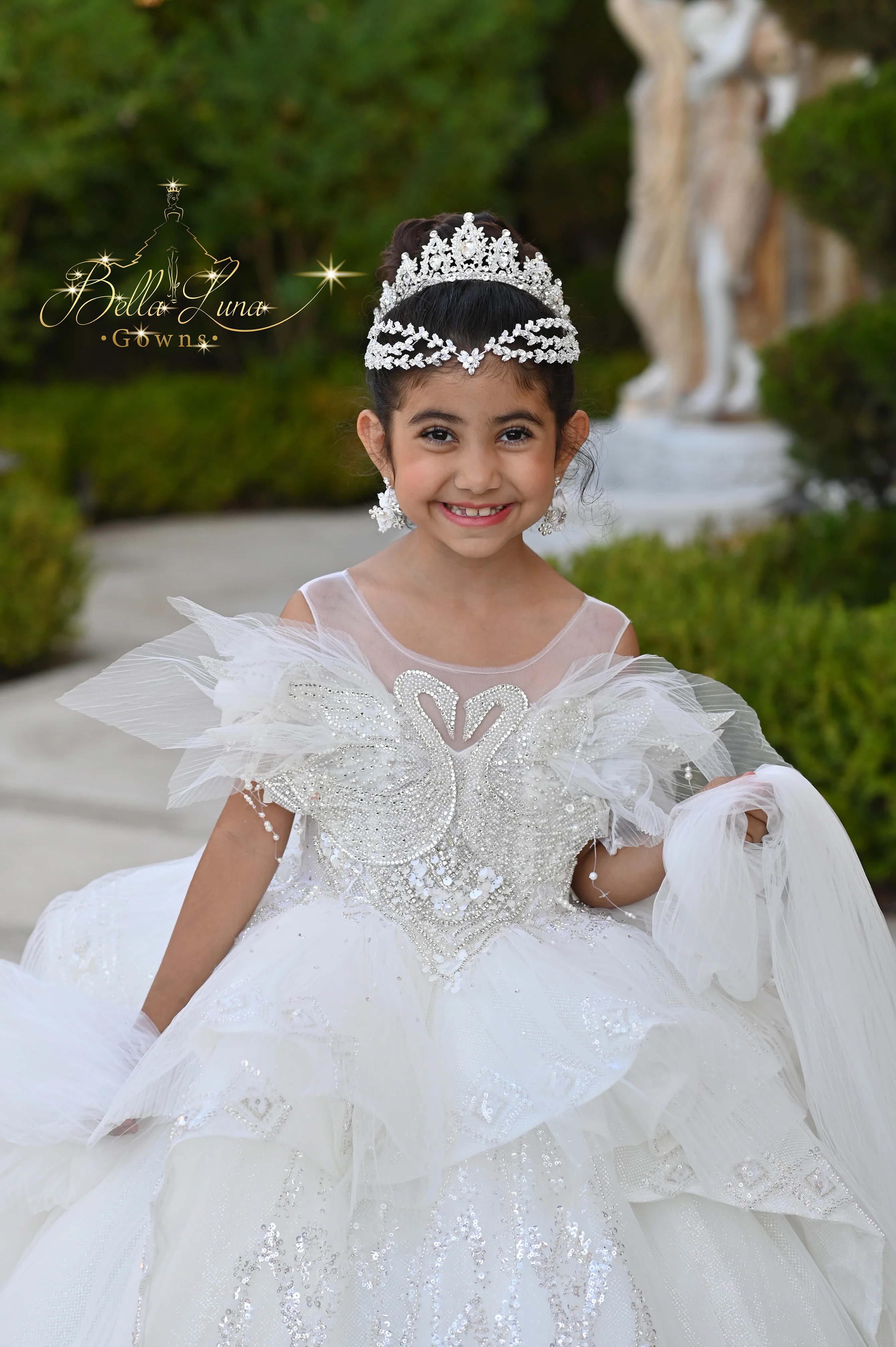 White Swan - Image 2