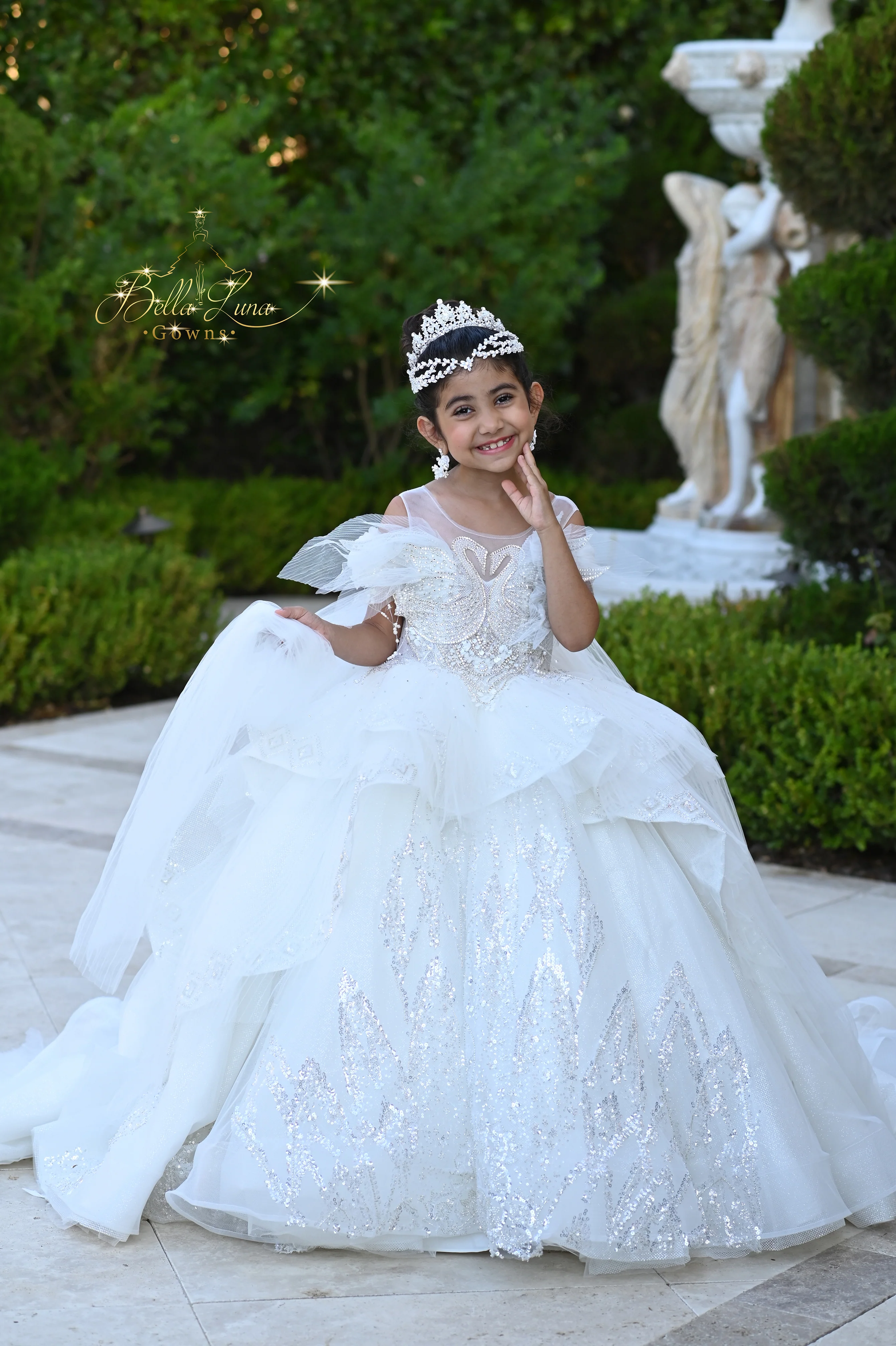 White Swan - Image 3
