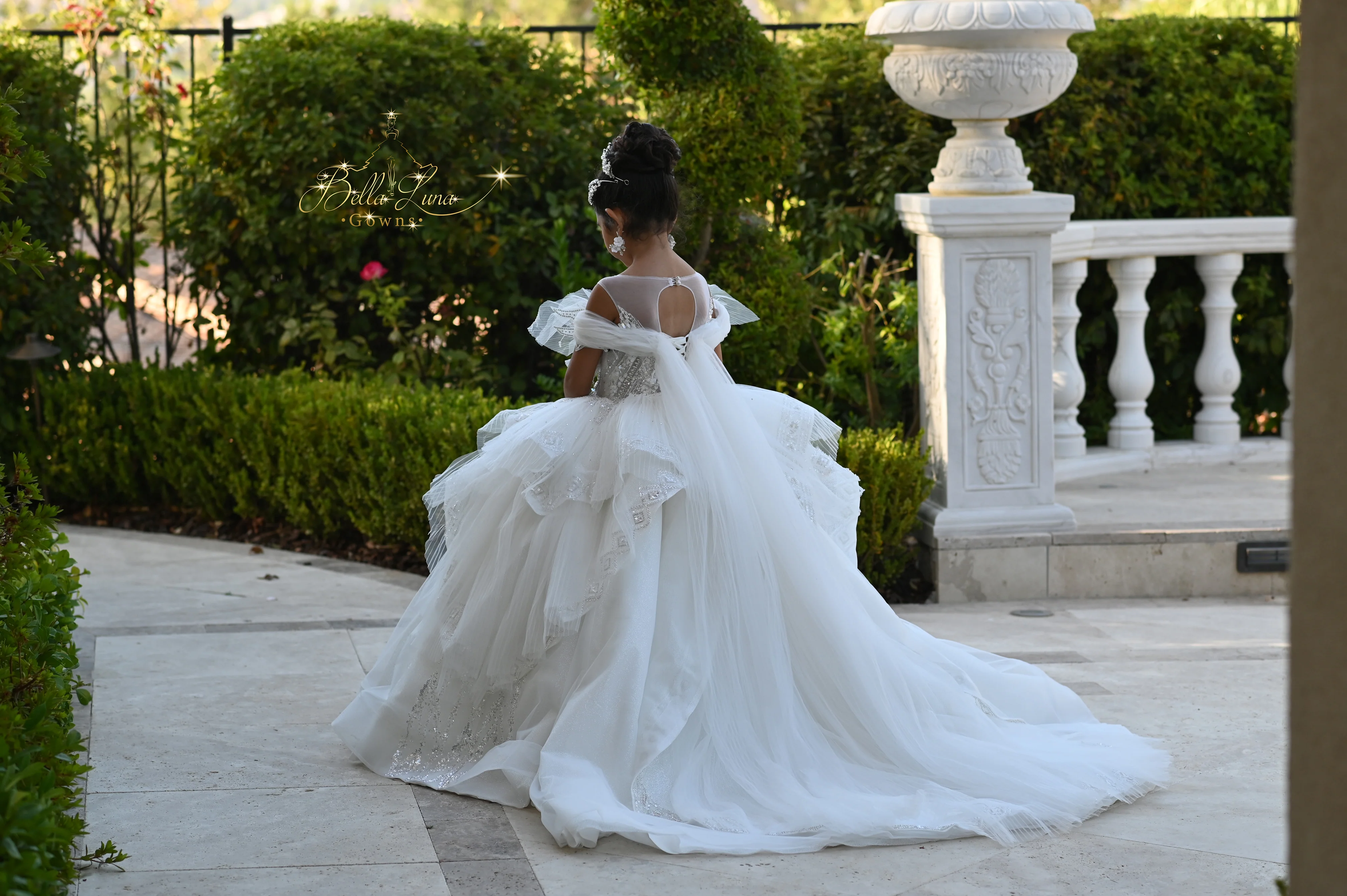 White Swan - Image 5