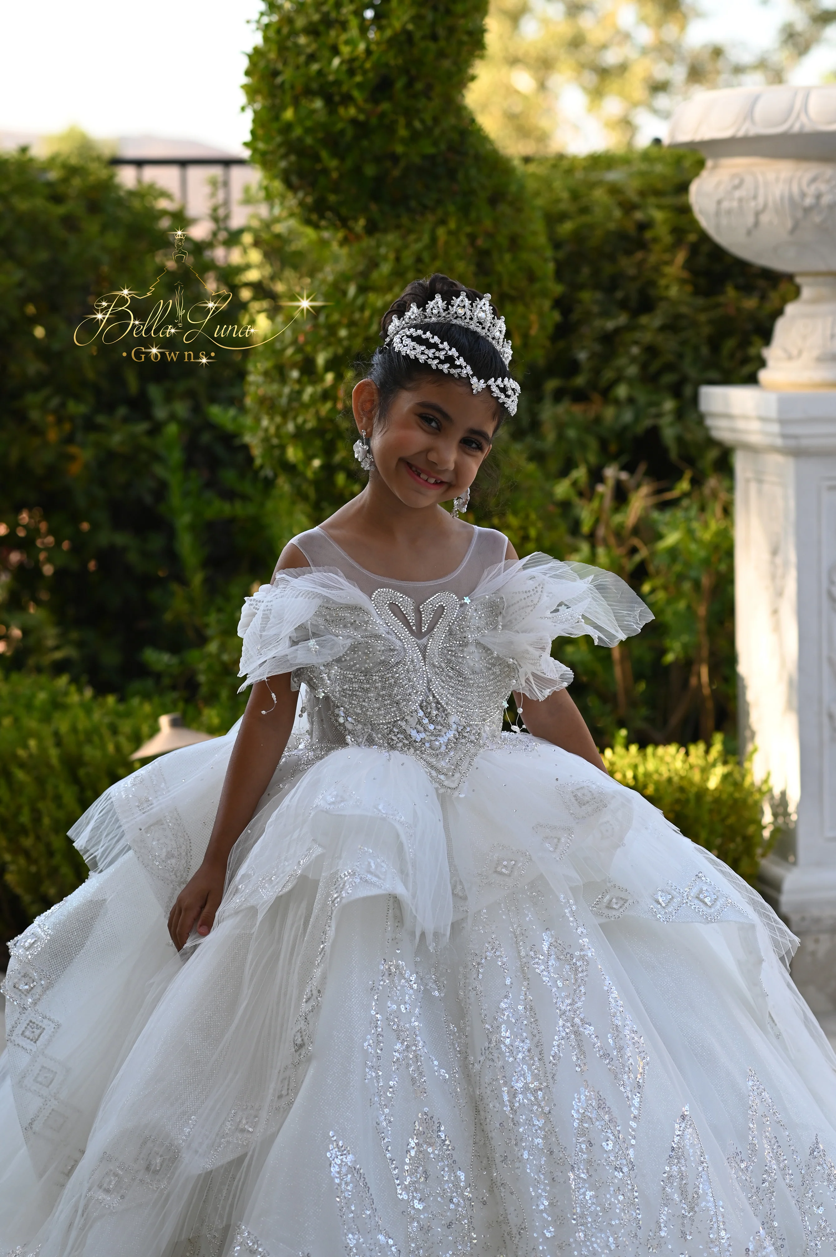 White Swan - Image 8